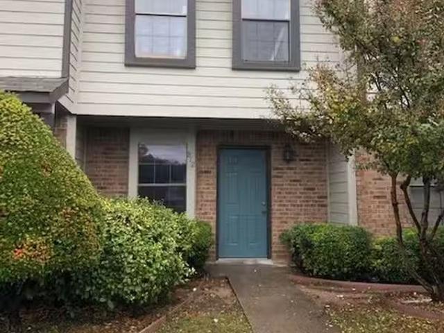 Condo for rent in Denton