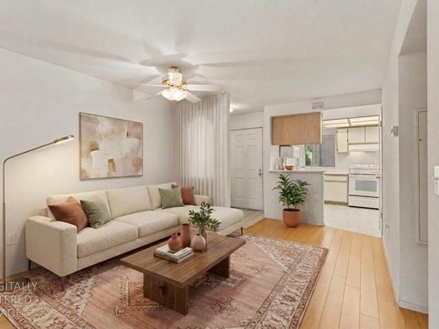 Condo for sale in Sacramento, California