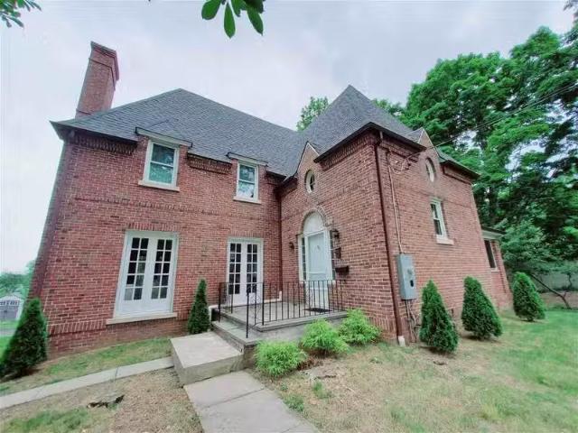 Condo for rent in Stamford