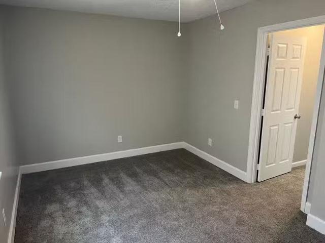 Condo for rent in Brunswick