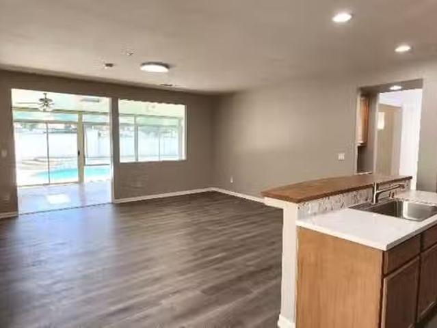 House for rent in Fontana