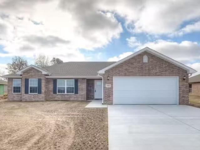 House for rent in Carthage