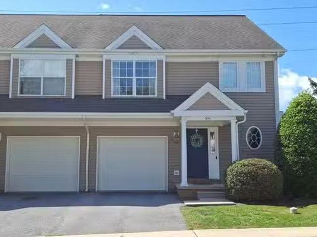 Condo for rent in Lititz