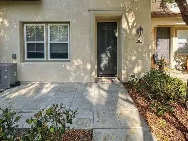 Condo for rent in Anaheim