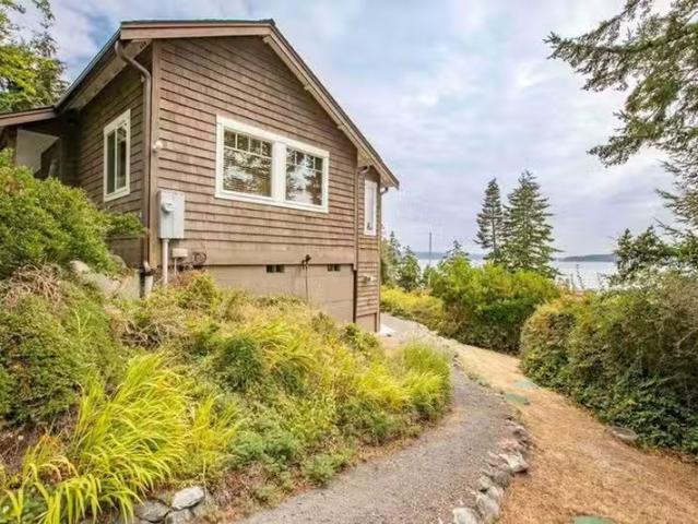 House for rent in Oak Harbor