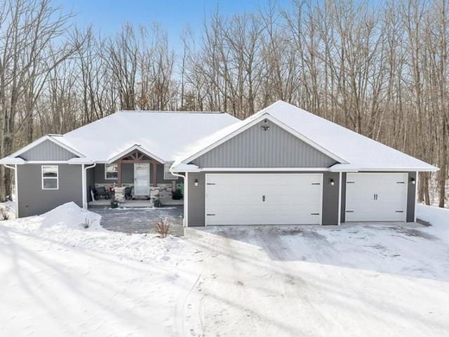 House for sale in Lena, Wisconsin