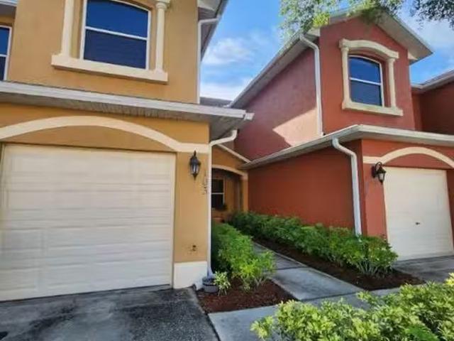 Condo for rent in Melbourne
