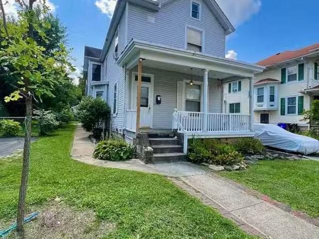 Condo for rent in Hamilton