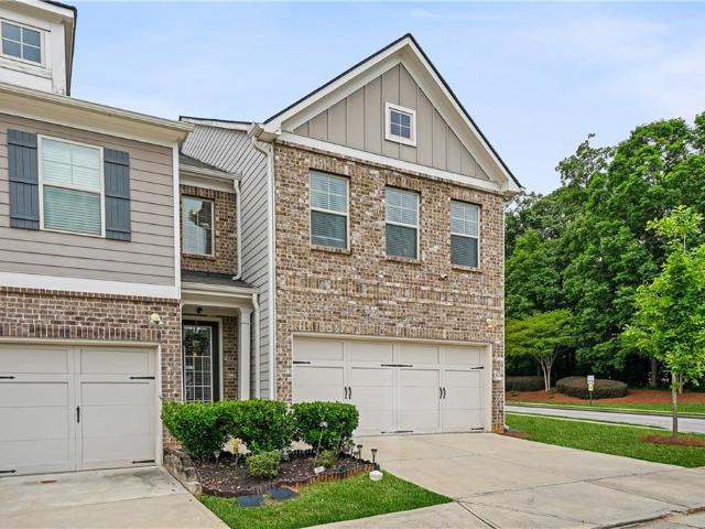 Townhouse for sale in Fairburn, Georgia