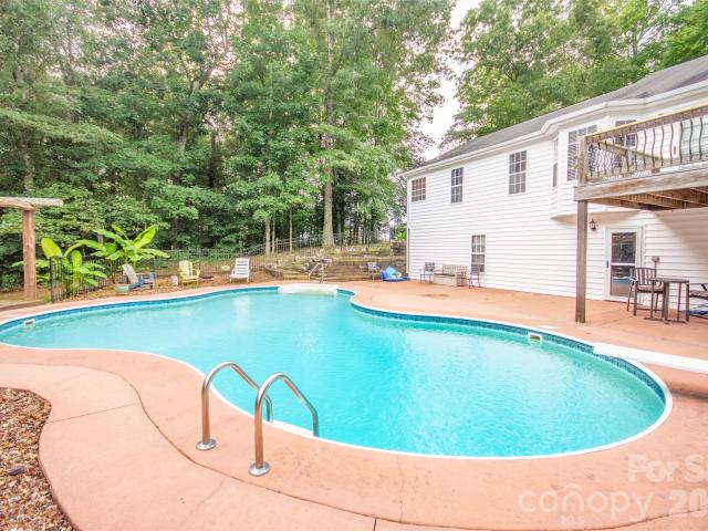 House for sale in Harmony, North Carolina