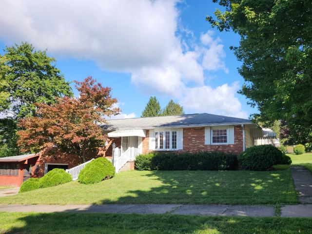 House for sale in Crawford, Pennsylvania