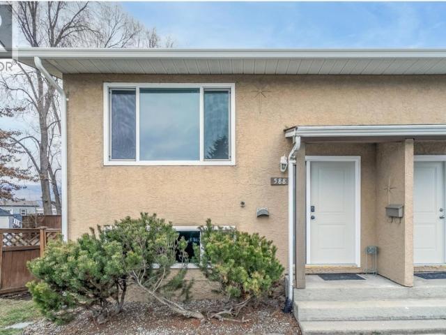 Townhouse for sale in Winfield, British Columbia