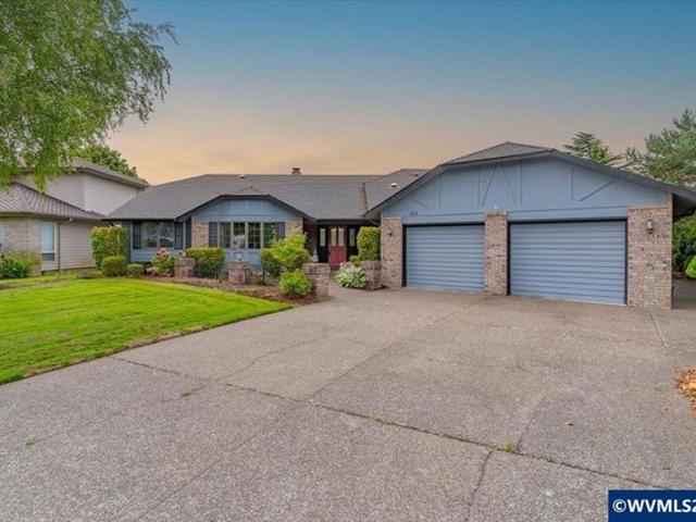 House for sale in Oregonia
