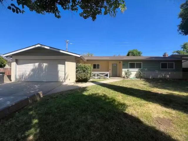 House for rent in Costa Mesa