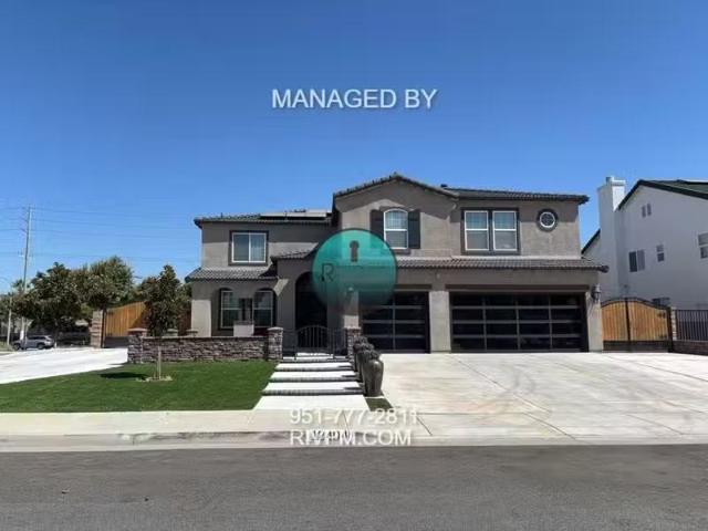 House for rent in Corona