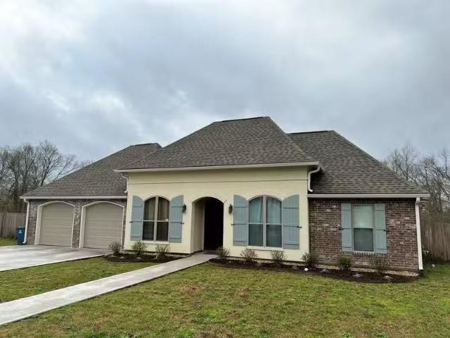 House for rent in Lafayette