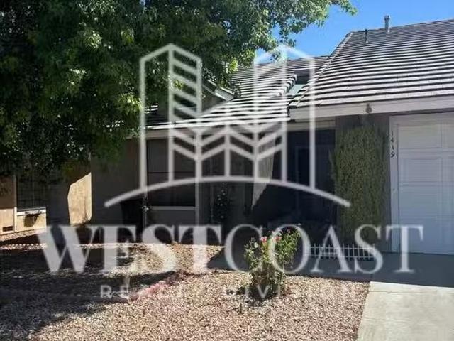 House for rent in Riverside