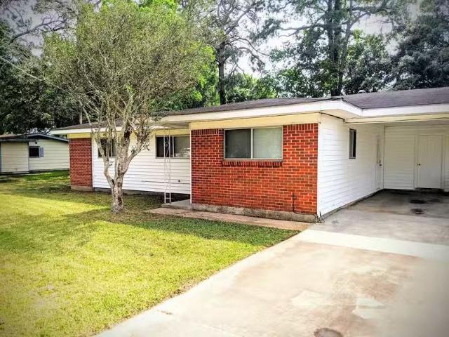 House for rent in Lafayette