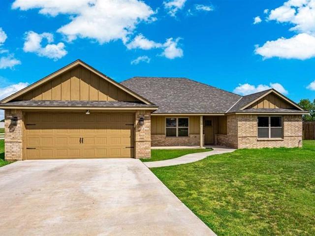 House for sale in Elgin, Oklahoma