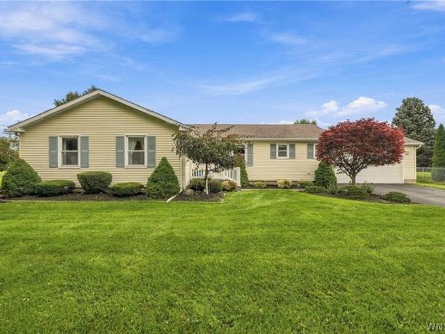 House for sale in Niagara, New York