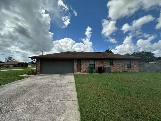 House for rent in Deltona