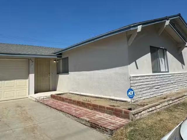 House for rent in Santa Ana