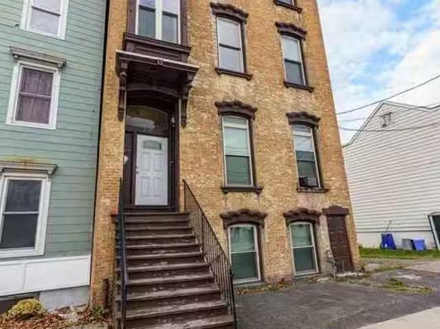 House for rent in Albany