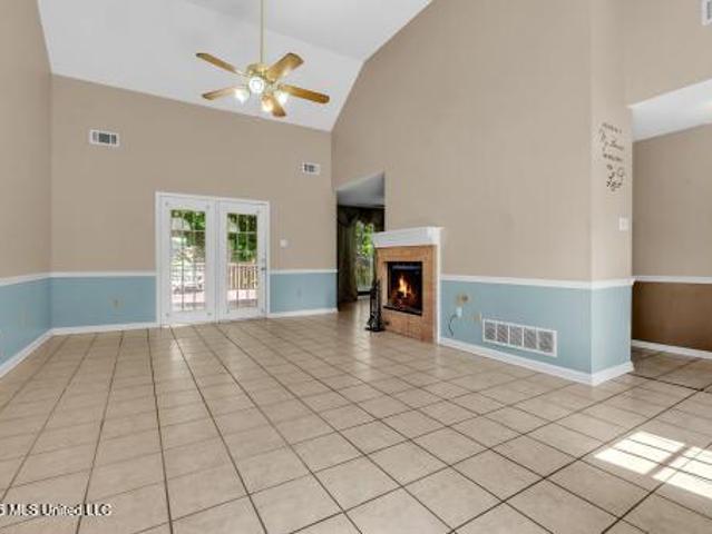 House for sale in Nesbit, Mississippi
