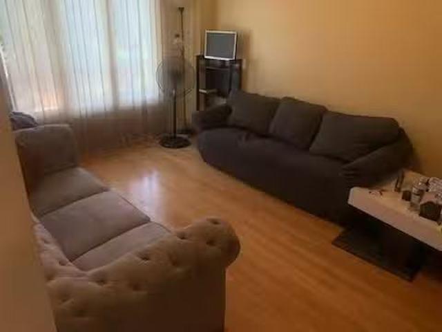 Condo for rent in Whitby