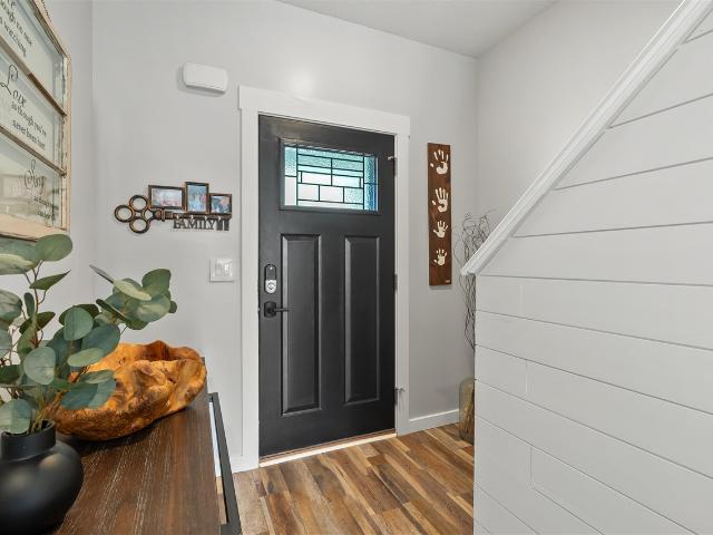 House for sale in Portage