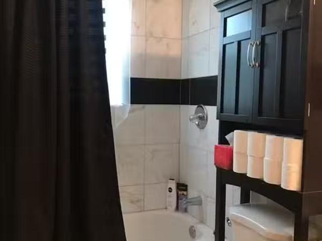 Condo for rent in Vanier, Ontario