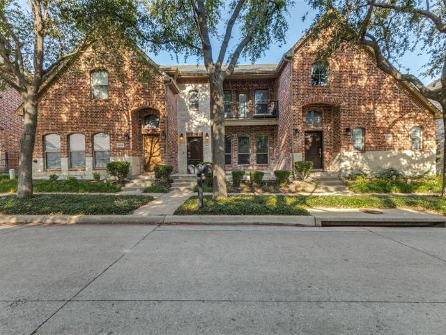 Townhouse for sale in Frisco, Texas