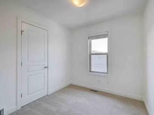 Condo for rent in Cochrane, Alberta