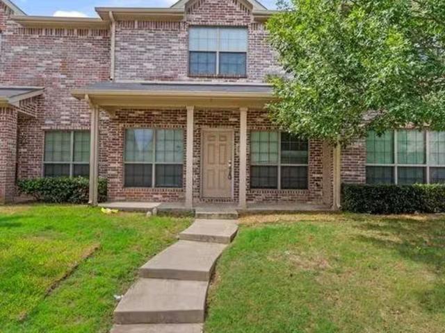 Condo for rent in Grand Prairie, Texas
