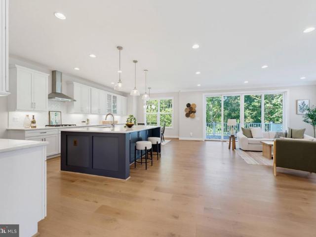 House for sale in Burke Lake Crossing, Burke