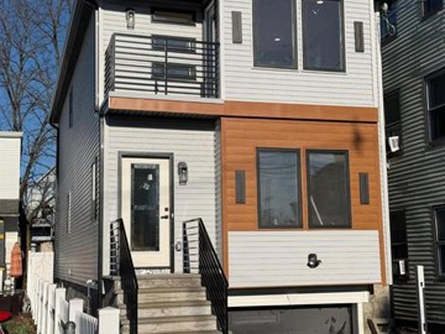 House for sale in Perth Amboy, New Jersey