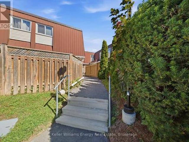 Townhouse for sale in Durham, Ontario