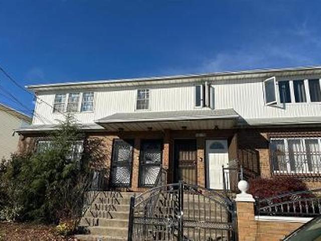 Property for sale in Queens County, New York