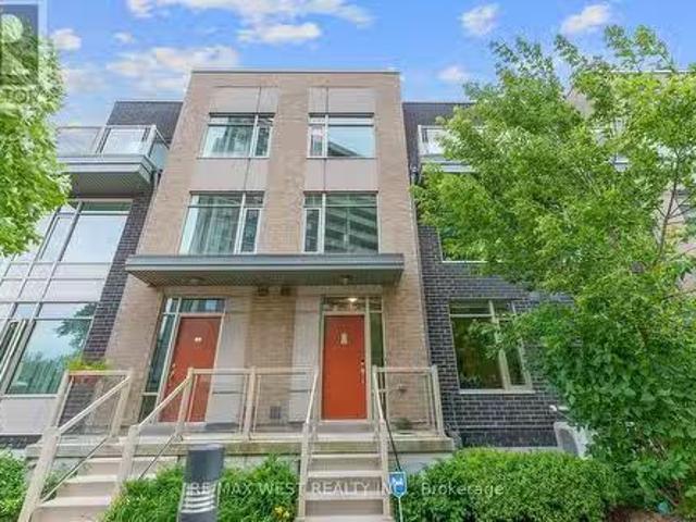 Condo for sale in Etobicoke