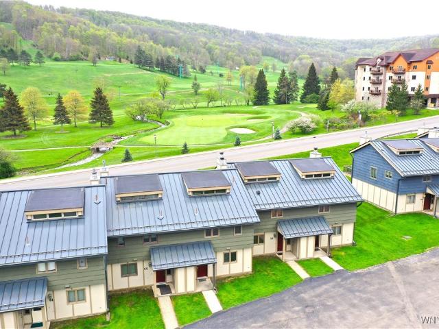 Townhouse for sale in Ellicottville Townhouse for sale in Ellicottville