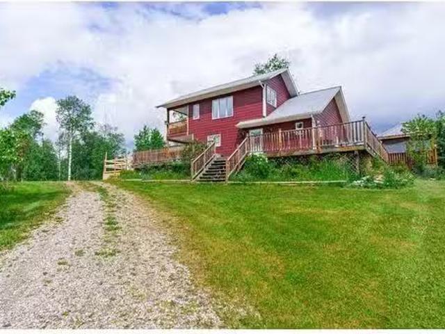 House for sale in Alberta