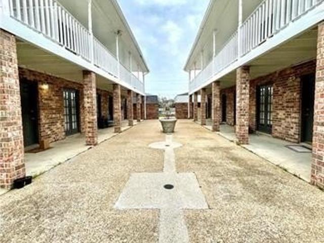 Condo for sale in Destrehan, Louisiana