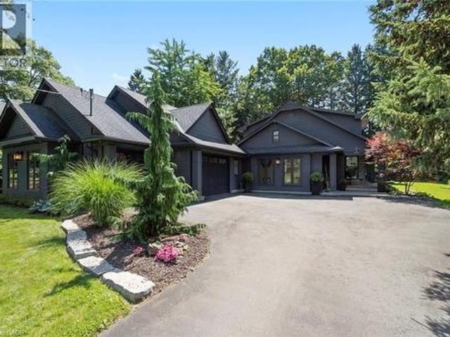 House for sale in Ancaster, Ontario