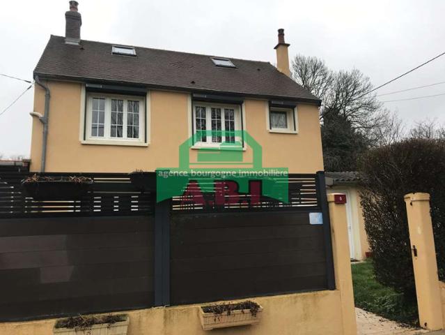 Maison vente à Clamecy, Varzy