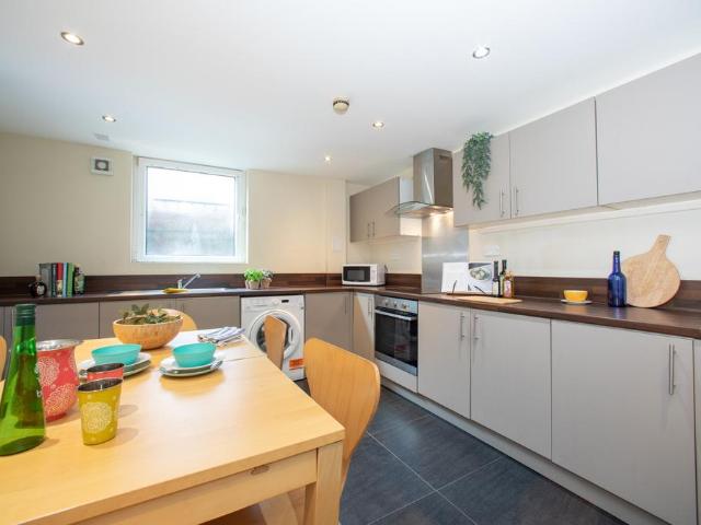 House for rent in Hyde Park, Leeds
