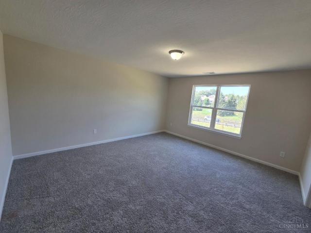 House for sale in Stone Ridge – The Enclave, Springboro