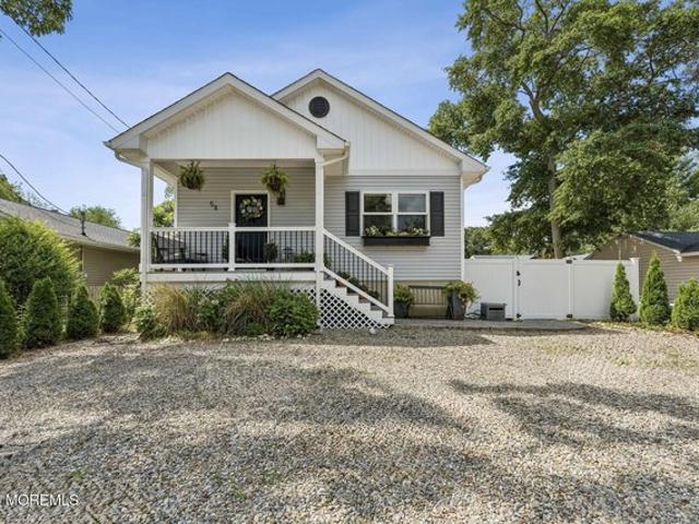 House for sale in Waretown, New Jersey