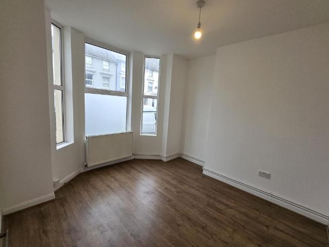 Apartment for rent in Foord, Folkestone and Hythe