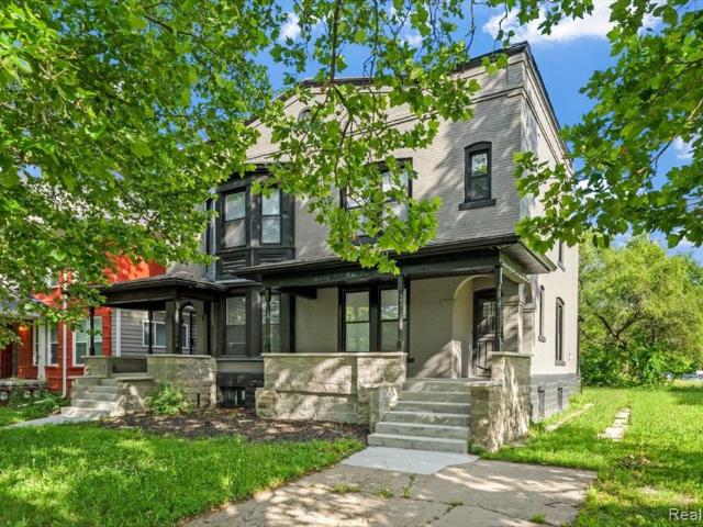 House for sale in North End, Detroit