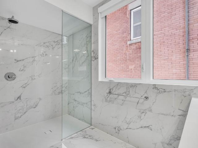 Apartment for rent in Somerset, Ottawa